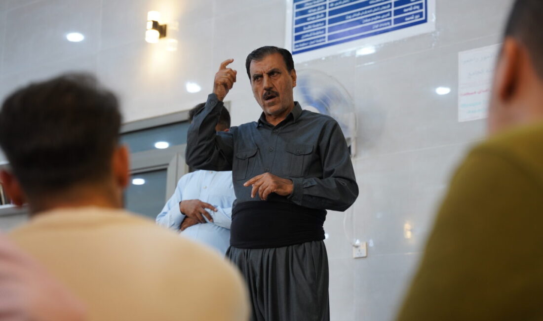  Irak’ın Süleymaniye kentinin Kelar ilçesinde, Cuma hutbelerinin işitme engellilere ulaşması