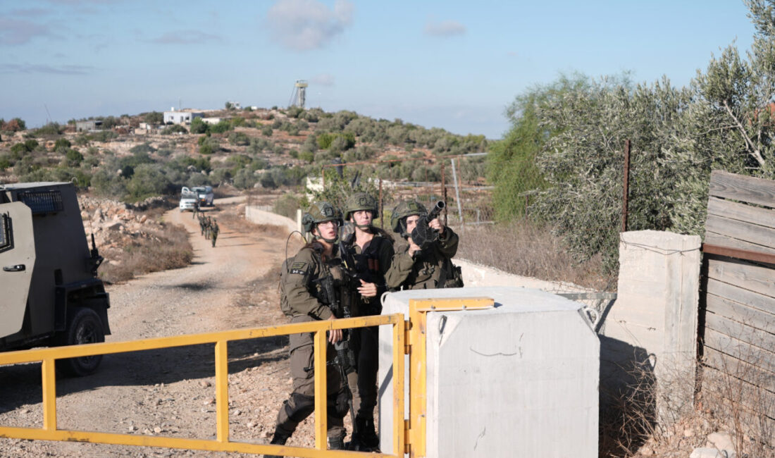 İsrail askerleri, işgal altındaki Batı Şeria’nın Ramallah kenti yakınlarındaki Kuber