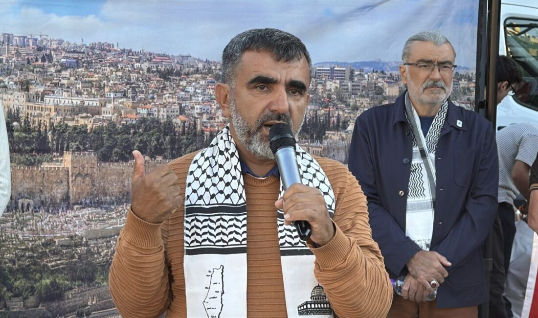 İsrail tarafından uluslararası sularda saldırıya uğrayıp alıkonulan Küresel Sumud Filosu'nda