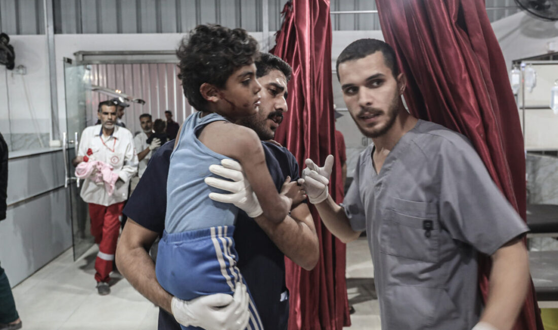 İsrail'in ateşkesi ihlal ederek dün akşam saatlerinden itibaren Gazze'ye başlattığı