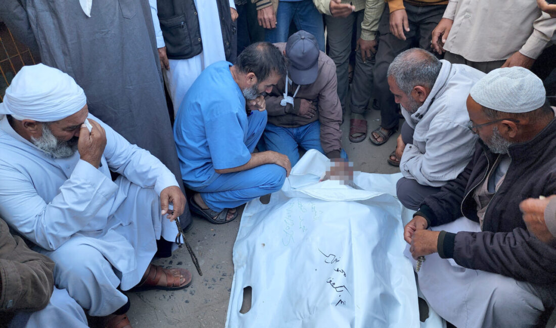 İsrail'in ateşkesi ihlal ederek dün akşam saatlerinden itibaren Gazze Şeridi'ne