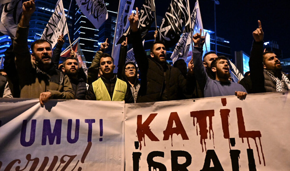 Ablukayı kırmak ve insani yardım ulaştırmak amacıyla Gazze'ye doğru yol