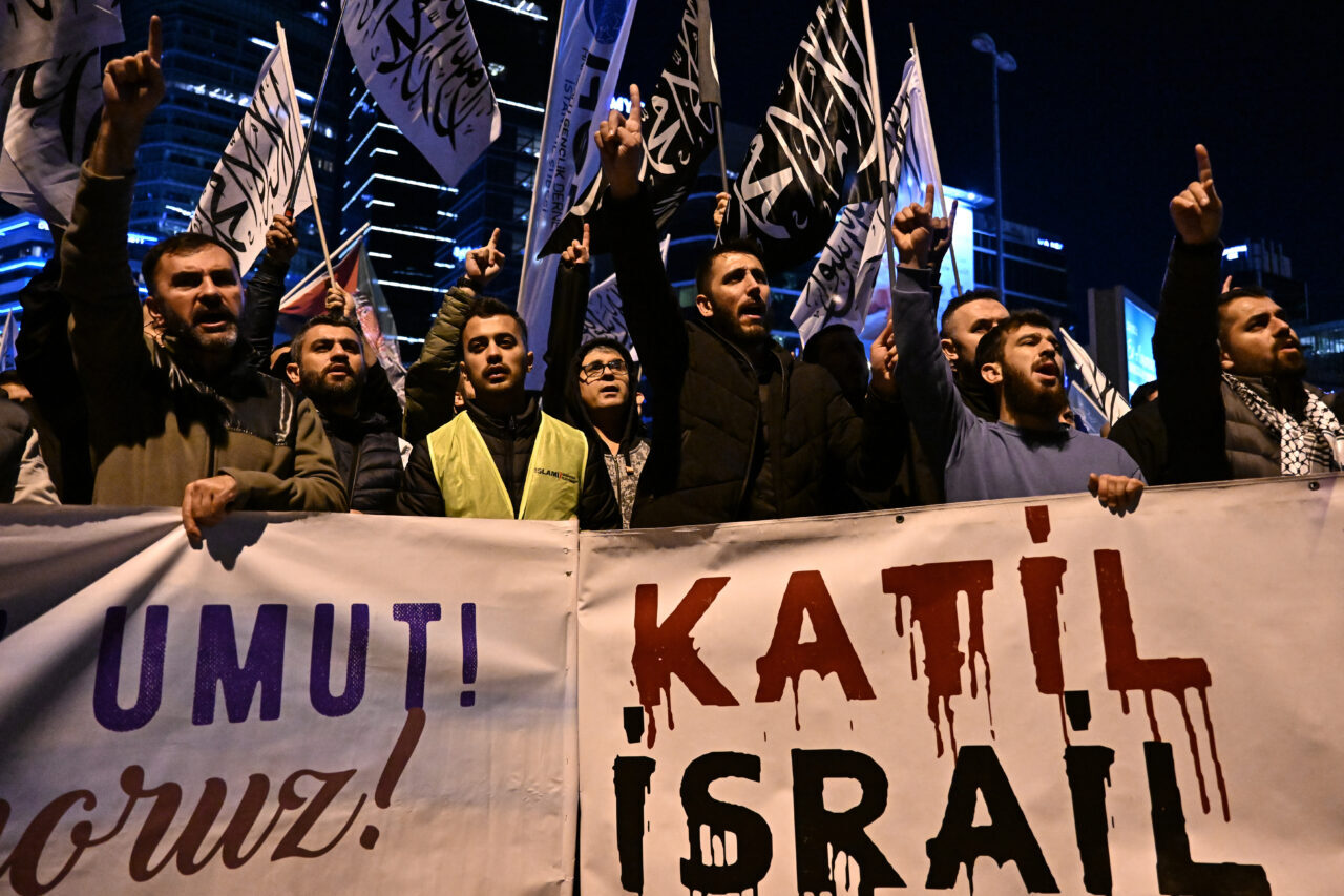 Ablukayı kırmak ve insani yardım ulaştırmak amacıyla Gazze'ye doğru yol