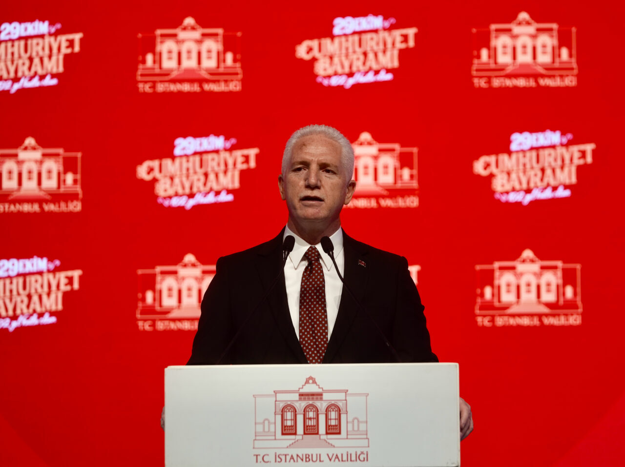 İstanbul Valiliğince 29 Ekim Cumhuriyet Bayramı etkinlikleri kapsamında resepsiyon düzenlendi.