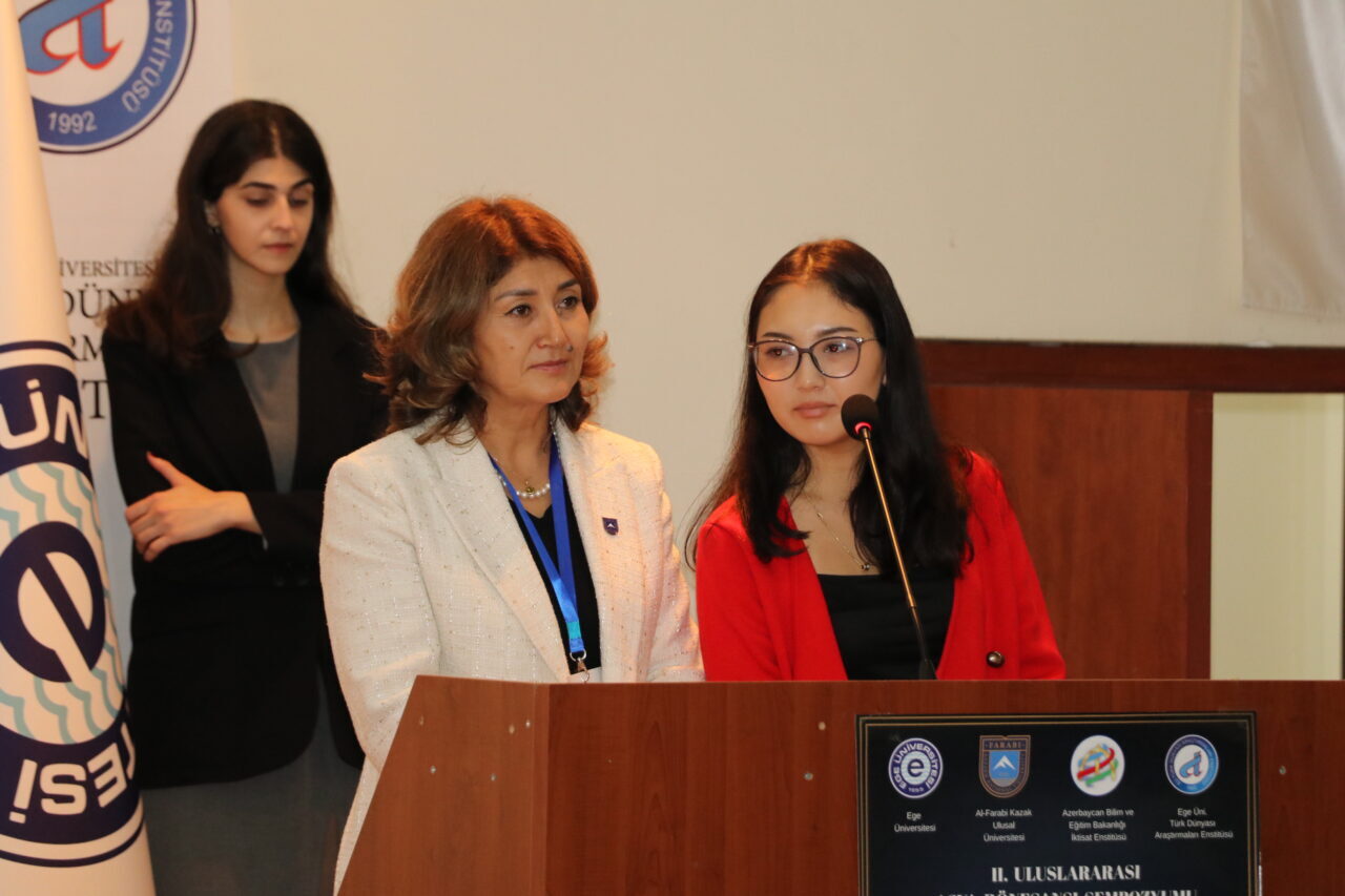  İzmir'de "ekonomi ve uluslararası ilişkilerde işbirliği, rekabet, entegrasyon" temasıyla düzenlenen