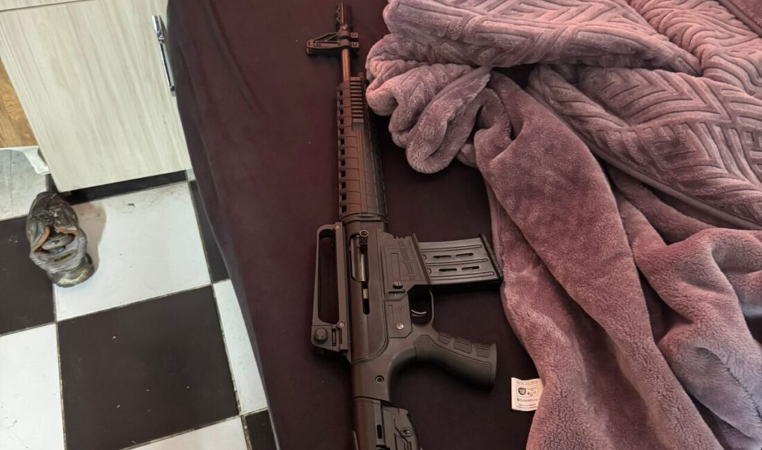 İzmir'in Gaziemir ilçesinde bir kişinin yaralandığı silahlı saldırıyla ilgili 6