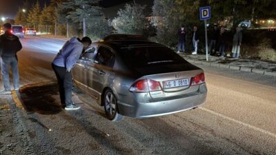Kahramanmaraş'ın Afşin ilçesinde otomobilin çarptığı yaya, kaldırıldığı hastanede hayatını kaybetti.