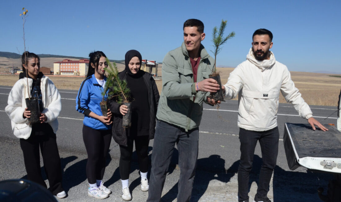  Kars'ın Sarıkamış ilçesinde 90 bin şehit anısına "Senin de Bir