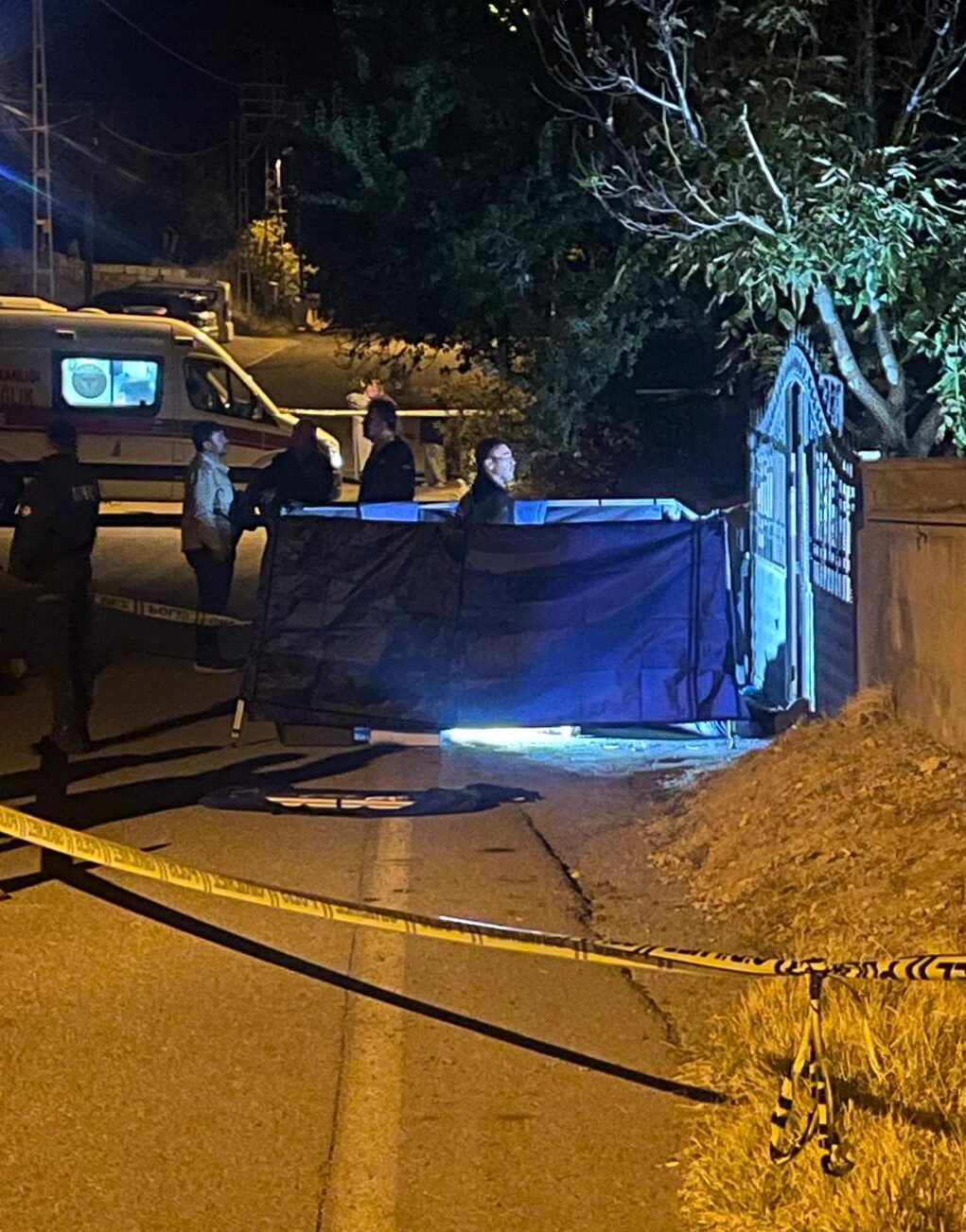  Kayseri'nin Hacılar ilçesinde silahlı saldırıya uğrayan karı koca yaşamını yitirdi.