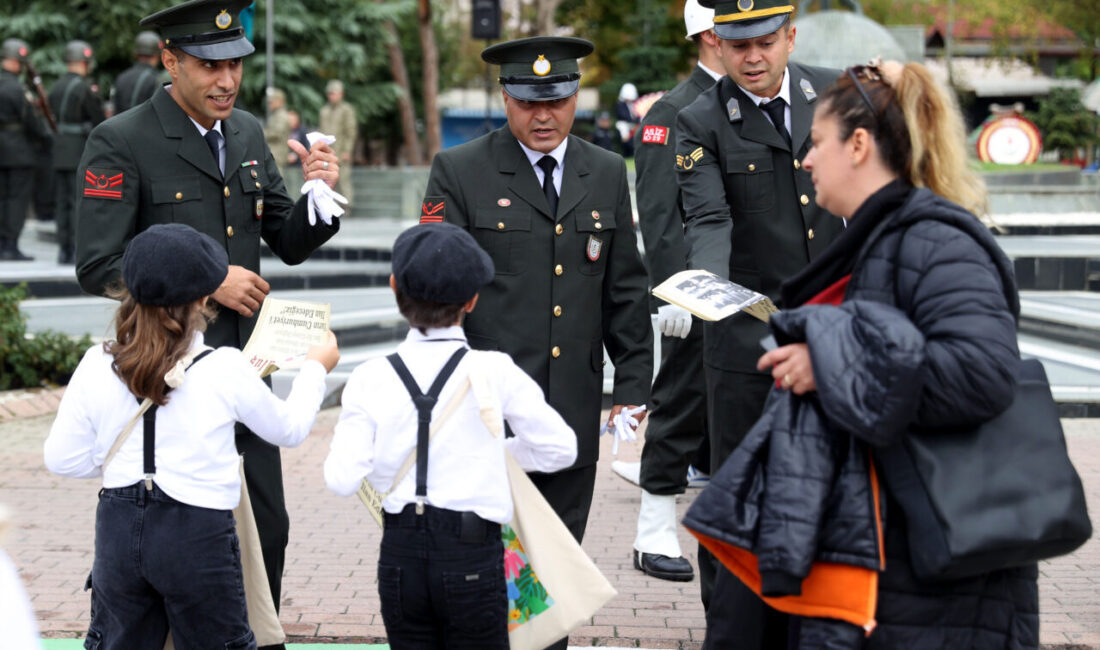  Kırklareli'nde, Cumhuriyet'in 102. yıl dönümü etkinlikleri kapsamında "Yarın Cumhuriyeti ilan