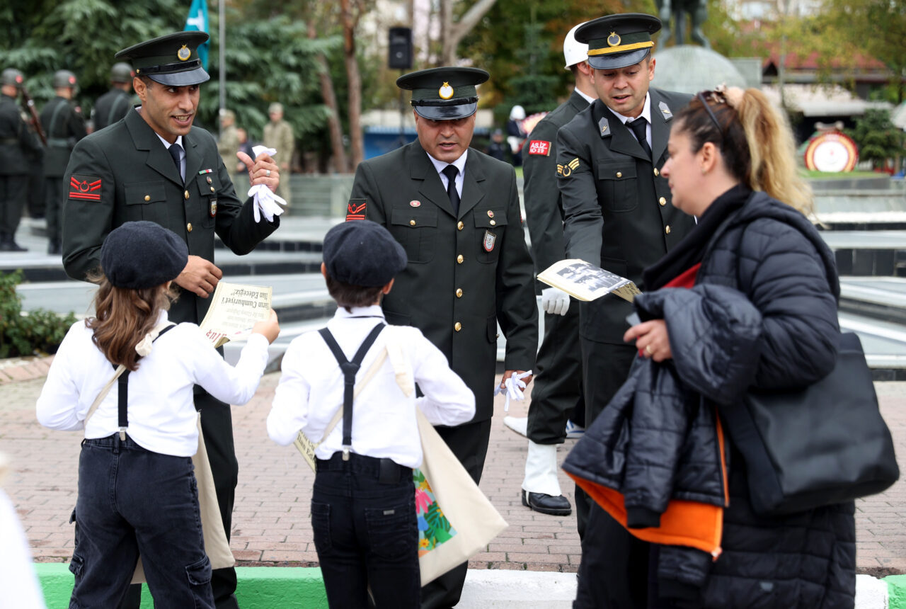  Kırklareli'nde, Cumhuriyet'in 102. yıl dönümü etkinlikleri kapsamında "Yarın Cumhuriyeti ilan