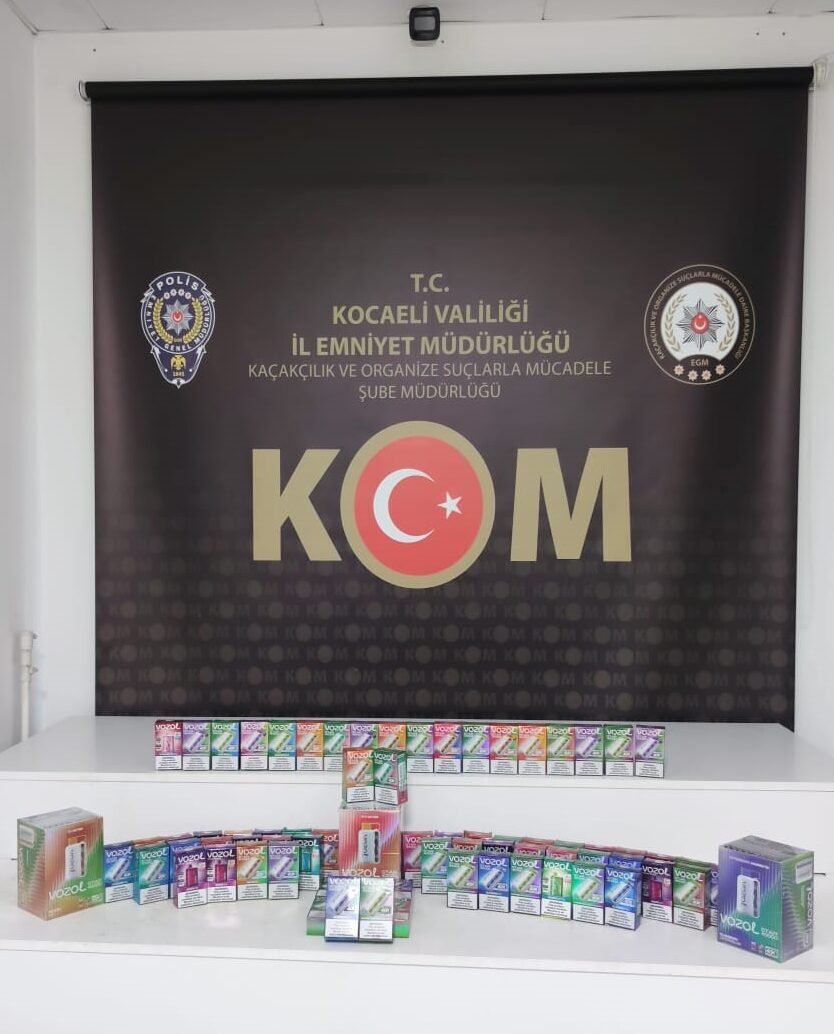 Kocaeli’de düzenlenen kaçakçılık operasyonunda 2 ton kıyılmış kaçak tütün ele