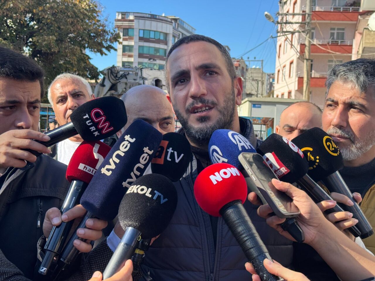 Kocaeli'nin Gebze ilçesinde çöken 7 katlı binadaki eczanenin sahibi Uğur