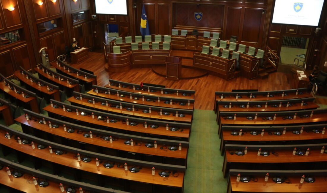 Kosova’da 9 Şubat’ta yapılan genel seçimden birinci sırada çıkan Kendin