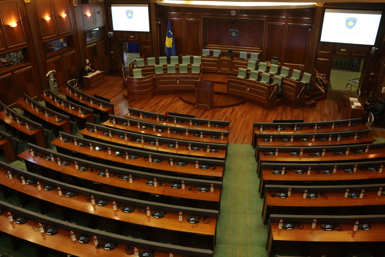 Kosova’da 9 Şubat’ta yapılan genel seçimden birinci sırada çıkan Kendin