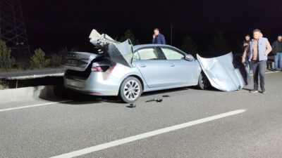 Kütahya'nın Tavşanlı ilçesinde, kamyonla çarpışan otomobildeki sürücü öldü, bir kişi