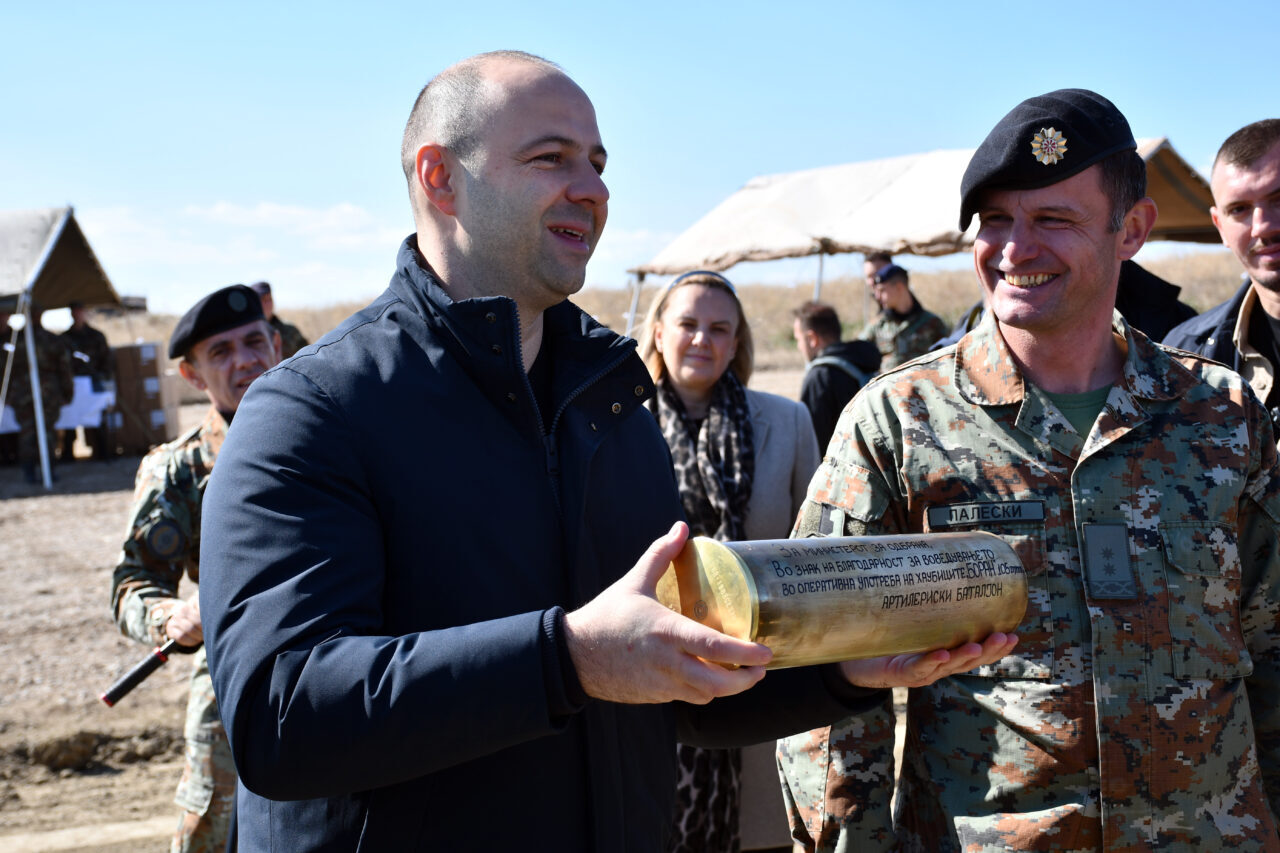 Kuzey Makedonya'nın Negotino şehri yakınlarında, Türkiye'den temin edilen askeri teçhizat