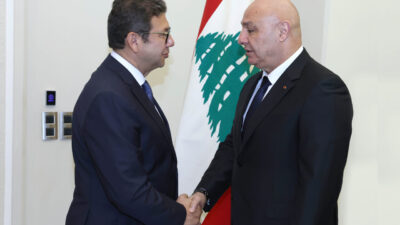  Lübnan Cumhurbaşkanı Joseph Avn, Mısır İstihbarat Başkanı Hasan Reşad ile