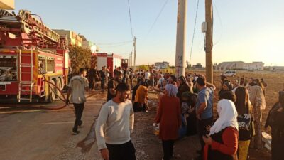 Mardin'in Kızıltepe ilçesinde bir binada çıkan yangında dumandan etkilenen 1