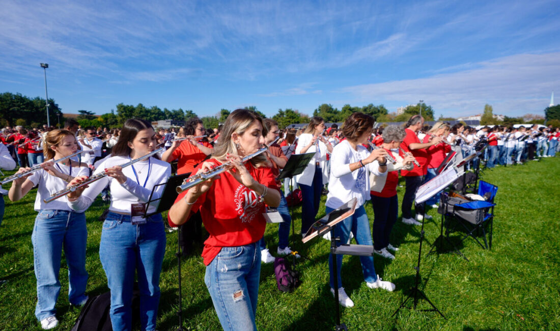  Esenler Belediyesi, Marmara Flüt Orkestrası'nın (MFO) kuruluşunun 10. yılına özel