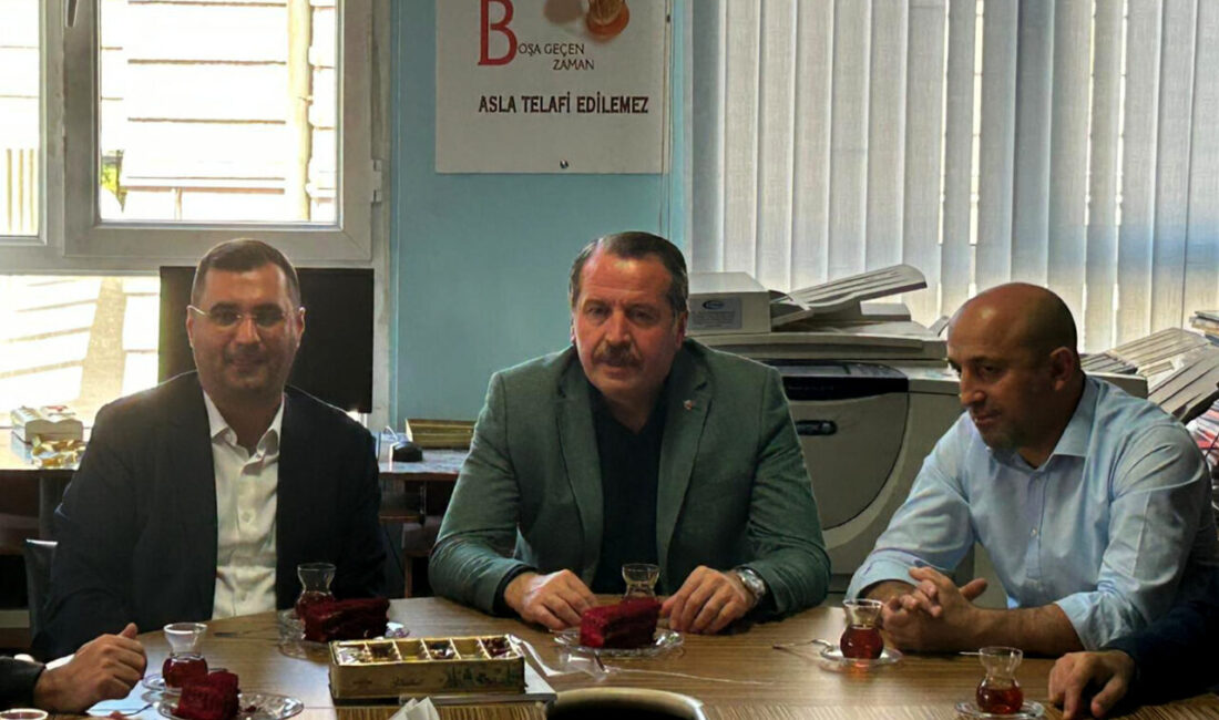 Memur-Sen Genel Başkanı Ali Yalçın, İran'ın en büyük işçi sendikalarından