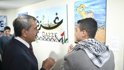 Milli Eğitim Bakanı Yusuf Tekin, Türkiye'ye gelen Filistinli öğrencilerin yaptığı