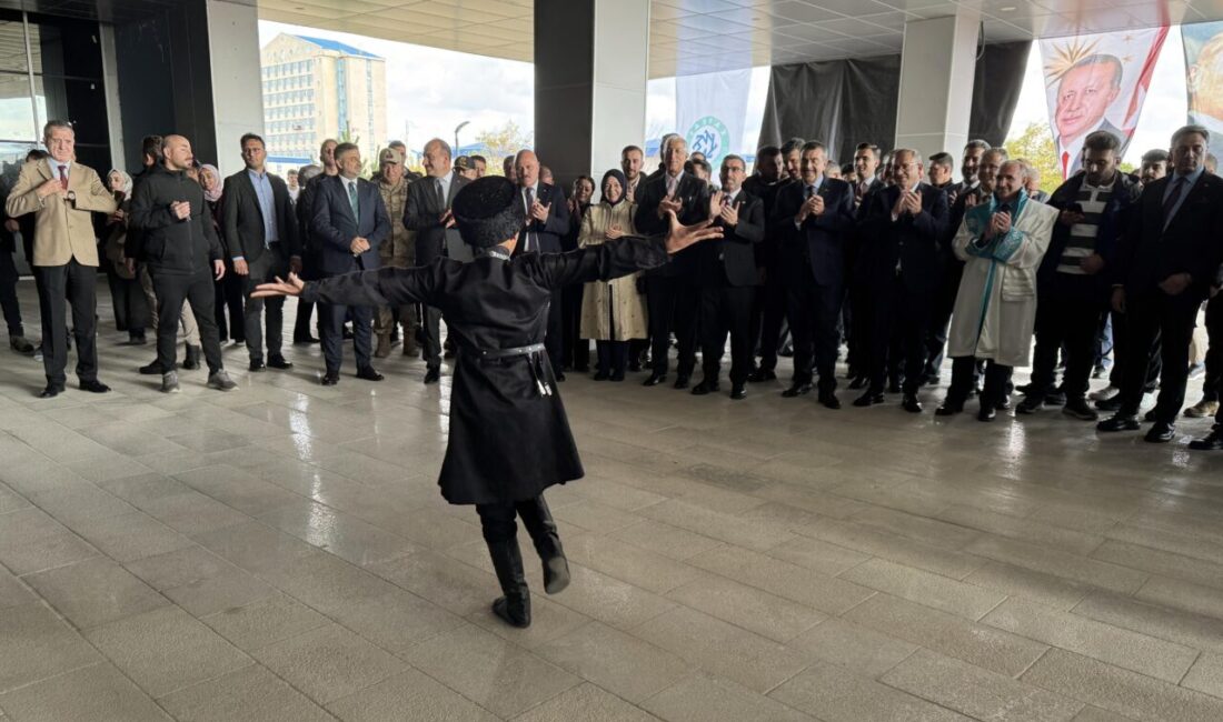 Milli Eğitim Bakanı Yusuf Tekin, "Yurt dışındaki üniversitelere baktığımızda üniversitelerin