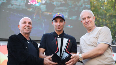 Dünya Superbike Şampiyonası'nda (WSBK) 3. kez şampiyonluğa ulaşan milli motosikletçi
