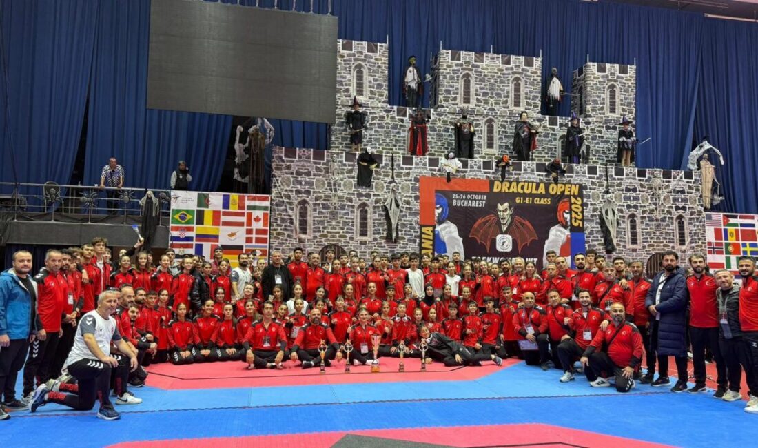 Romanya Açık Tekvando Turnuvası’na katılan Türkiye genç ve yıldız milli