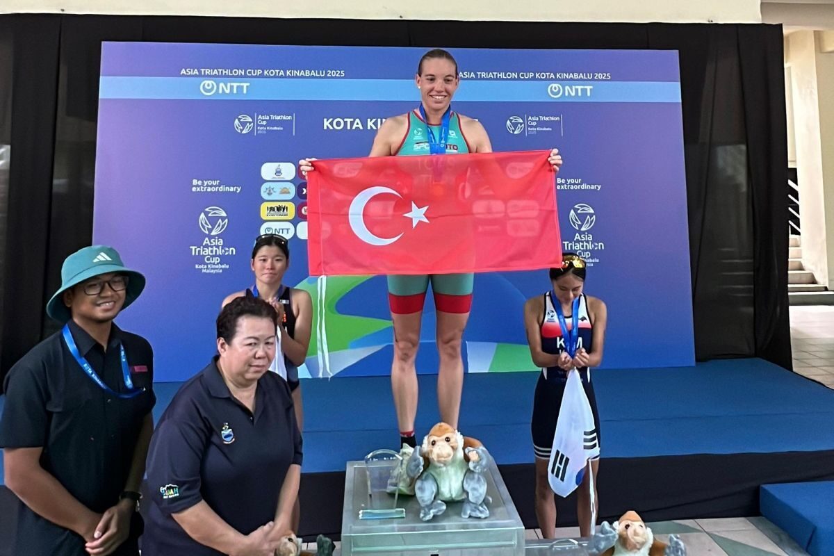 Milli triatlet Sinem Francisca Tous, Malezya'da düzenlenen Asya Triatlon Kupası'nda
