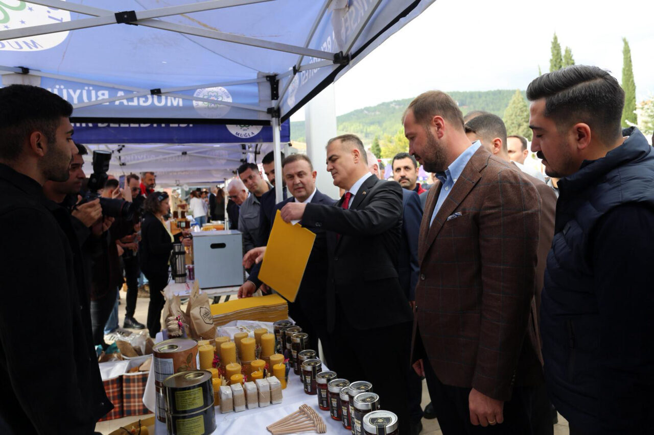 Muğla'da, Çam Balı Hasat Şenliği düzenlendi.