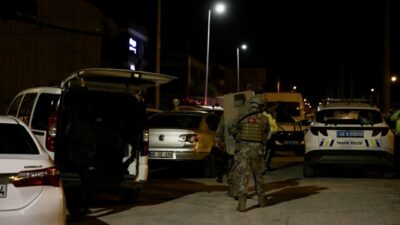 Muğla'nın Fethiye ilçesinde uyuşturucu operasyonunda polise ateş açan 2 şüpheli