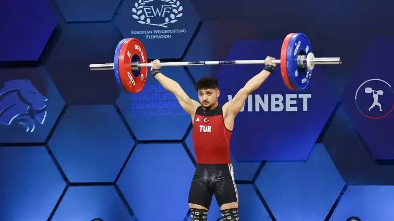 Gençler ve 23 Yaş Altı Avrupa Halter Şampiyonası'nda milli sporculardan