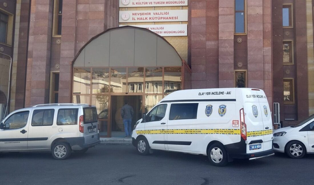 Nevşehir'de, Restorasyon ve Konservasyon Bölge Laboratuvarı'nda güvenlik görevlisi olarak çalışan