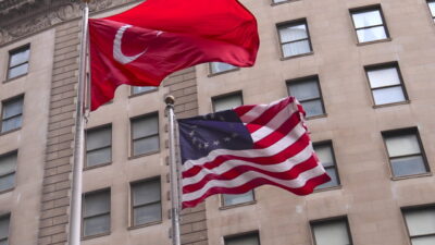  New York'un dünyaca ünlü finans merkezi Wall Street'te Cumhuriyetin 102.