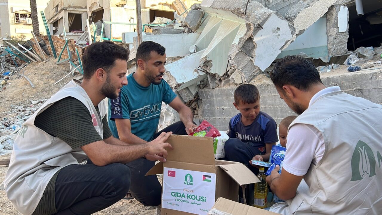 Nezir Derneği, Gazze'de on binlerce ailenin temel ihtiyacını karşılamak amacıyla
