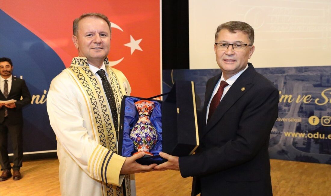 Ordu Üniversitesinde (ODÜ) 2025-2026 Akademik Yılı açılış töreni gerçekleştirildi.