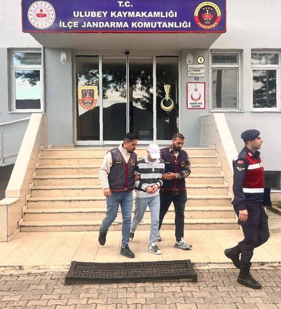  Ordu'nun Ulubey ilçesinde bir evden fındık çaldığı iddiasıyla gözaltına alınan