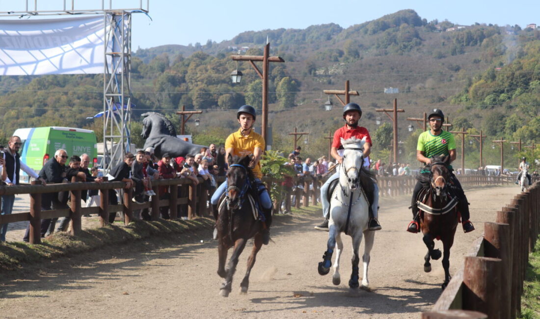  Ordu'nun Ünye ilçesinde Cumhuriyet'in 102. yılı kutlamaları kapsamında geleneksel olarak