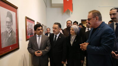 Pakistan Başbakanlığı ve Türkiye'nin İslamabad Büyükelçiliğinin himayelerinde, Yunus Emre Enstitüsü