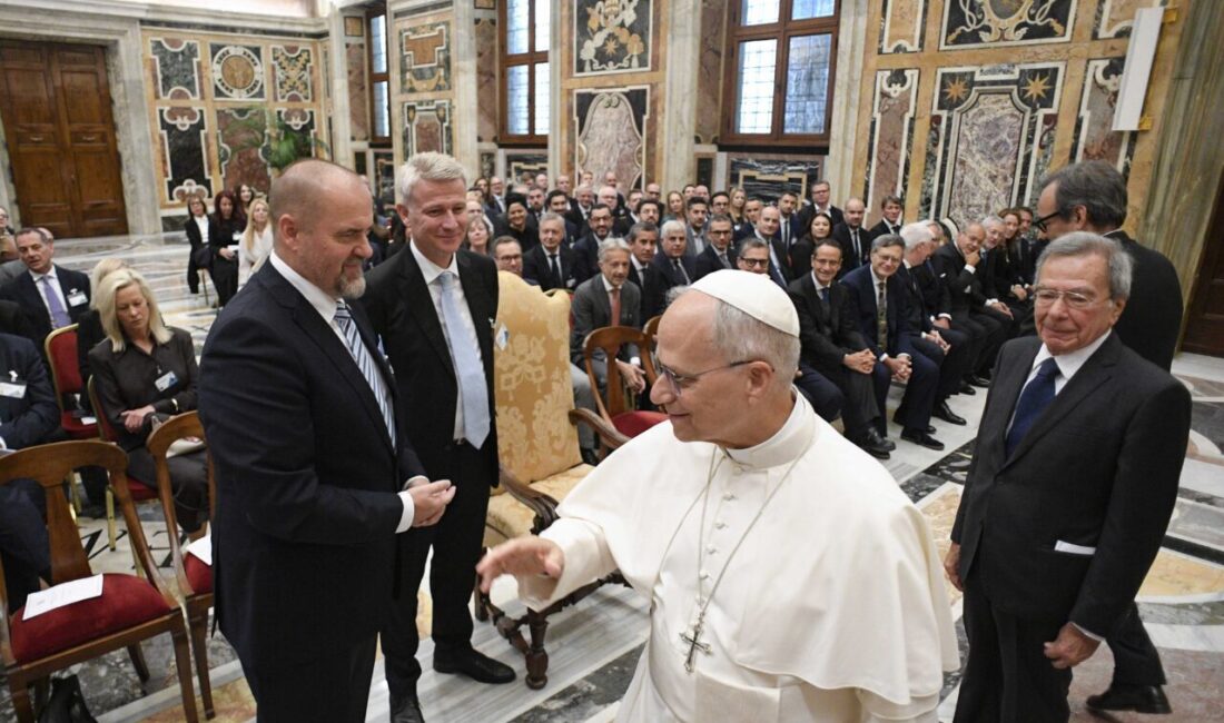 Katoliklerin ruhani lideri ve Vatikan Devlet Başkanı Papa 14. Leo,