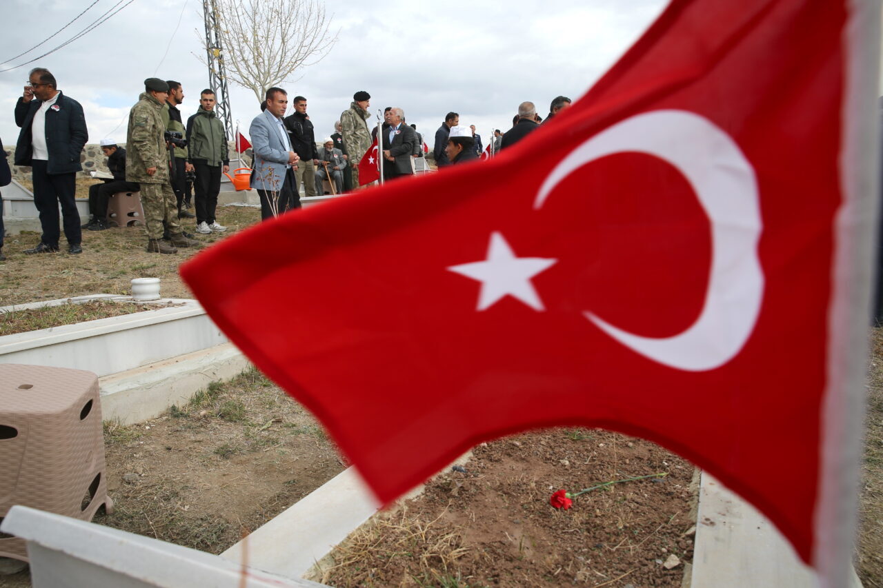 Erzurum'un Çat ilçesine bağlı Yavi Mahallesi'nde 32 yıl önce PKK'lı