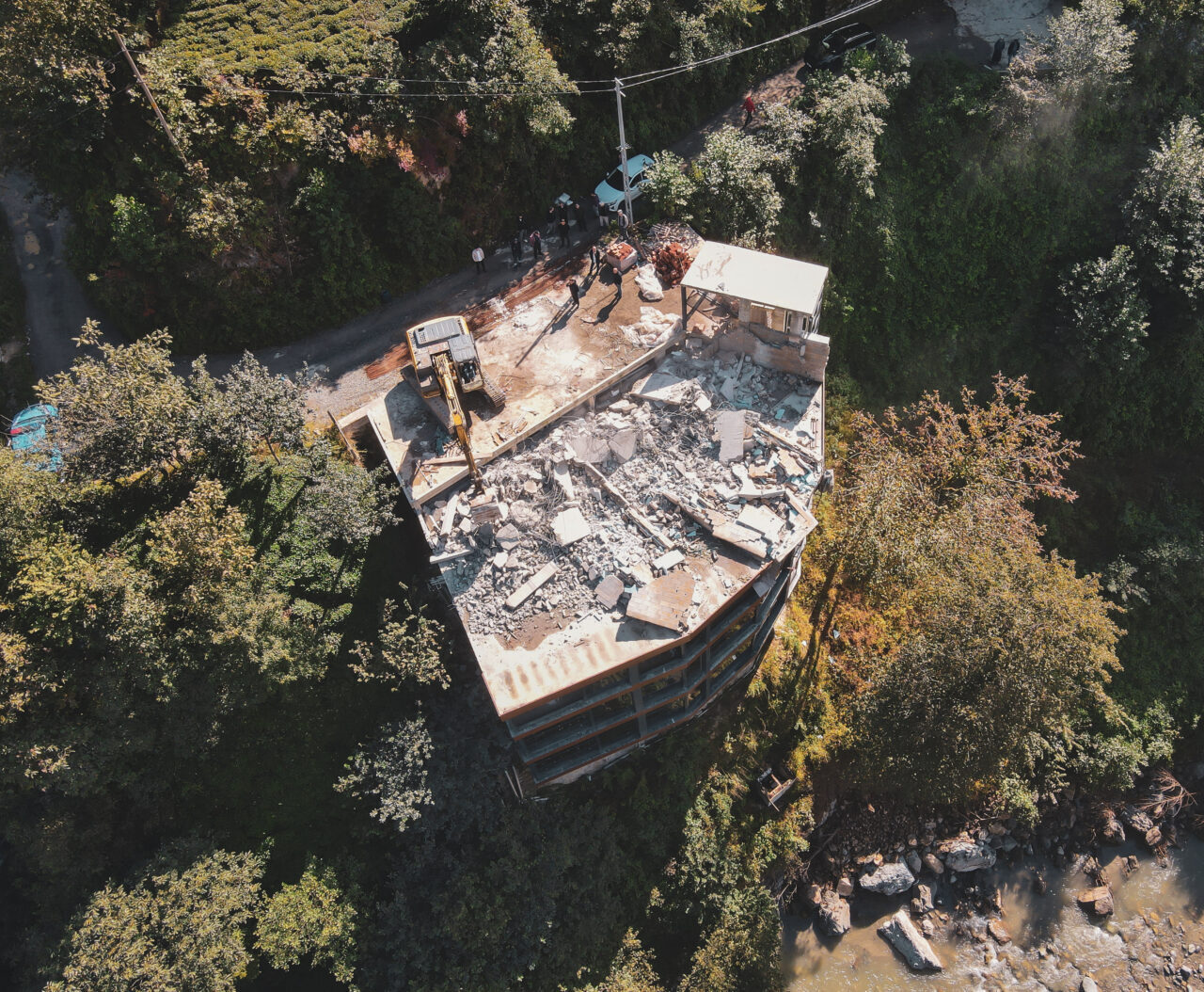 Rize'de Fırtına Vadisi üzerindeki izinsiz ve taşkın riski altındaki yapılar