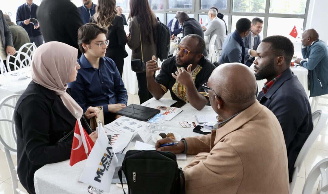 Sakaryalı iş insanları, Afrika'dan gelen heyetle ikili iş görüşmeleri gerçekleştirdi.