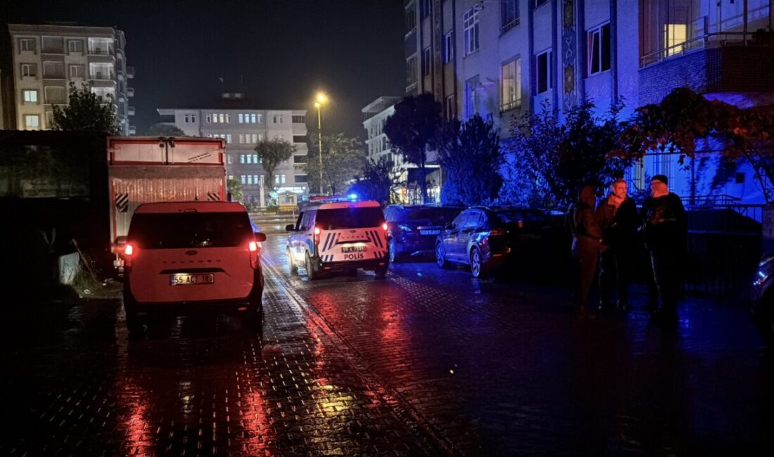 Samsun'un Atakum ilçesinde otomobilde bıçaklı saldırıya uğrayan kişi yaralandı, şüpheli