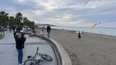  Samsun'un semaları renkli uçurtmalarla şenlendi.