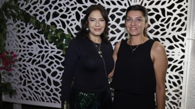 Sanatçı Yeşim Salkım, kız çocukları yararına Muğla'nın Bodrum ilçesinde konser