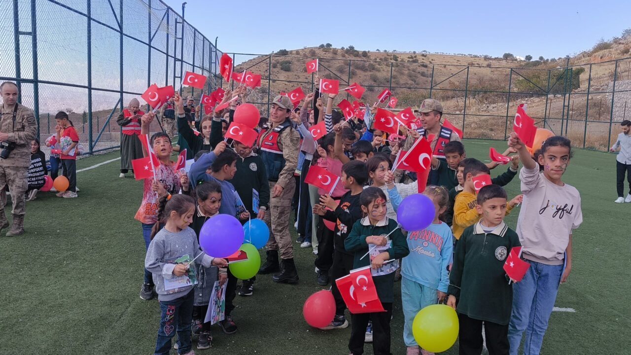 Siirt'te Türk Kızılay Şubesi ve İl Jandarma Komutanlığı ekipleri 29