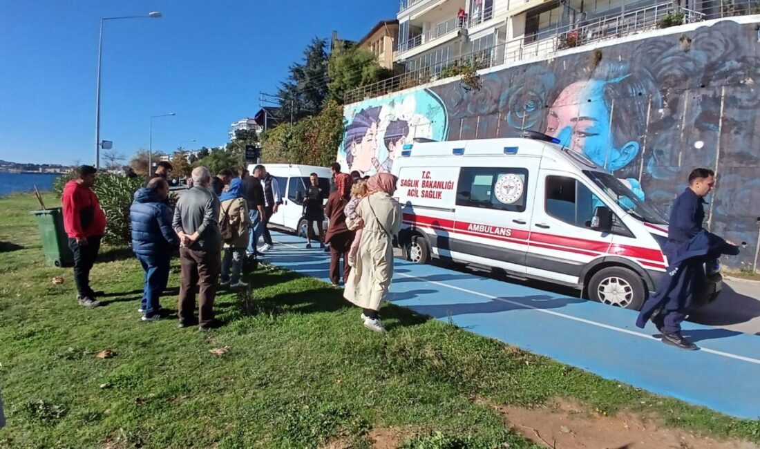  Sinop'ta denizde hareketsiz halde bulunan kişi kaldırıldığı hastanede yaşamını yitirdi.