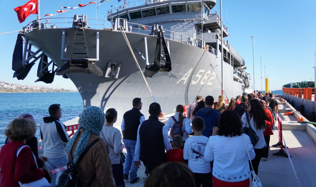 Türk Deniz Kuvvetlerinin denizaltı arama kurtarma gemisi TCG Alemdar, Tekirdağ'da